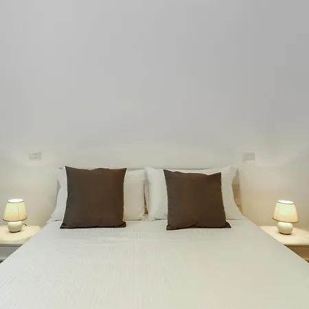 Apartman Large 2 Bed Flat Next To The Colosseum *