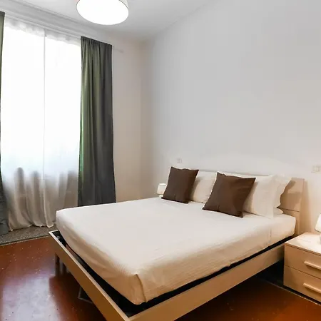 Appartamento Large 2 Bed Flat Next To The Colosseum